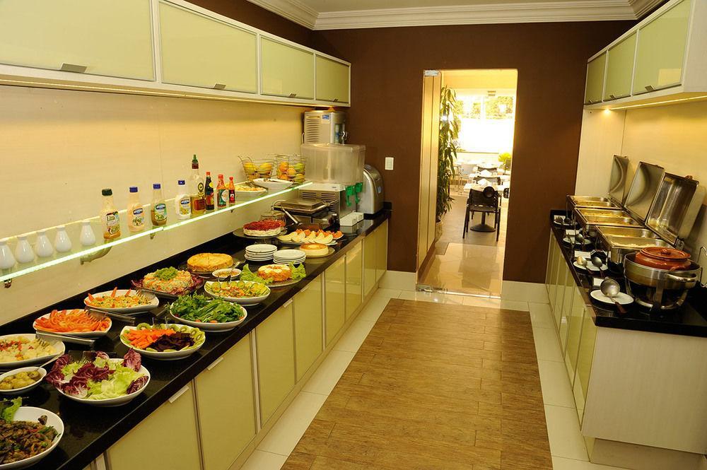 Hotel Kk Itu Luaran gambar
