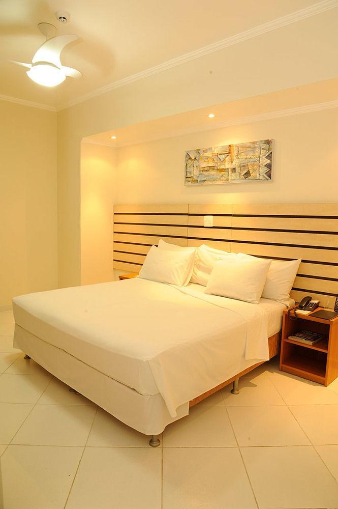 Hotel Kk Itu Luaran gambar