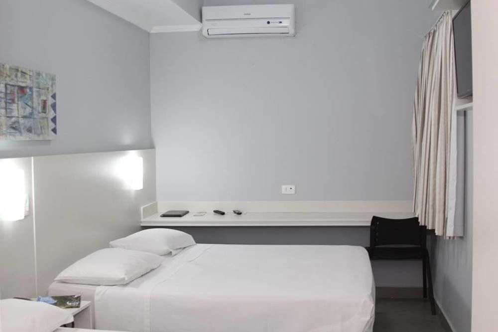 Hotel Kk Itu Luaran gambar