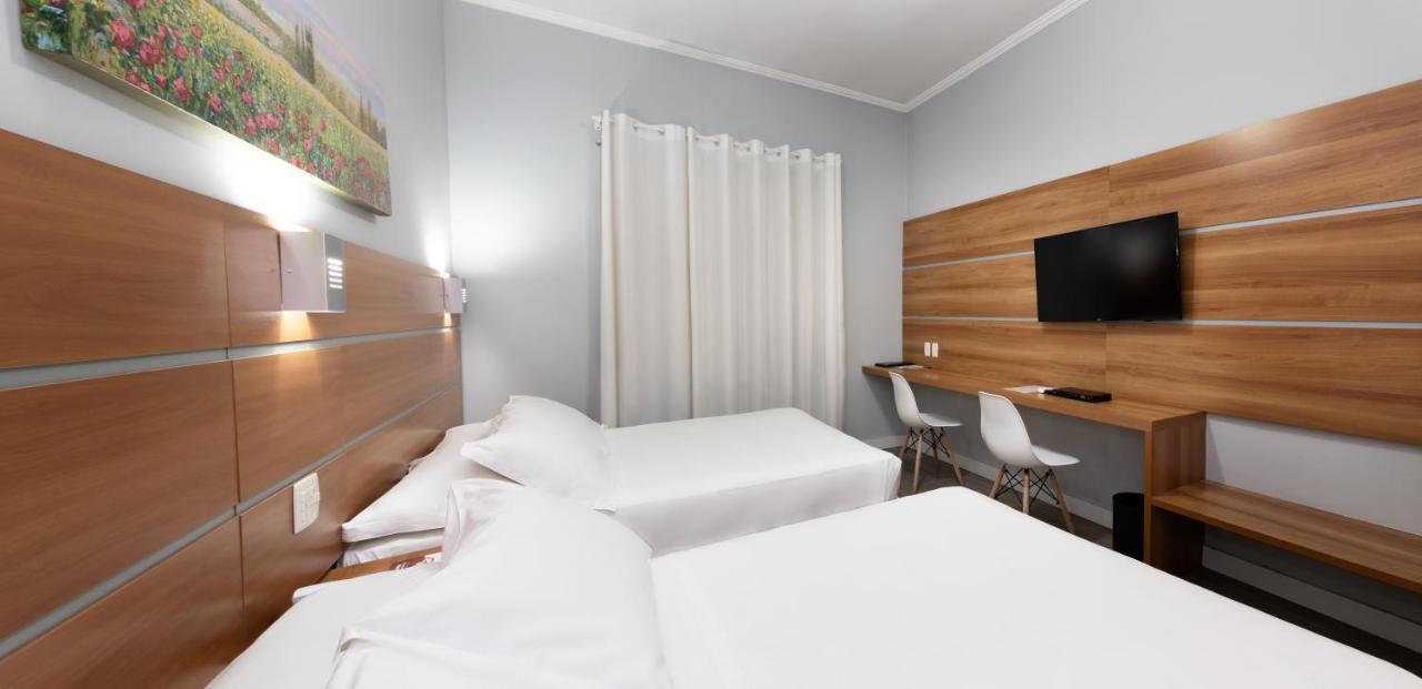 Hotel Kk Itu Luaran gambar