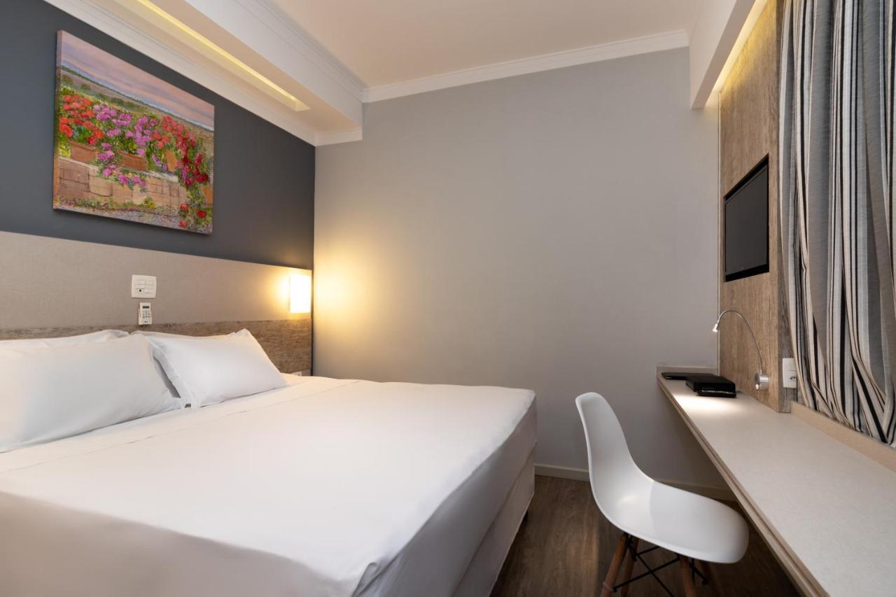 Hotel Kk Itu Luaran gambar