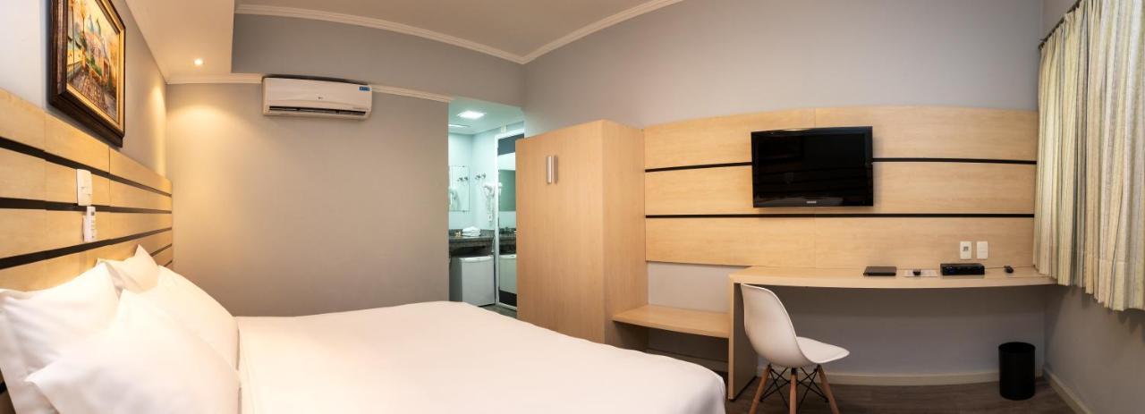 Hotel Kk Itu Luaran gambar